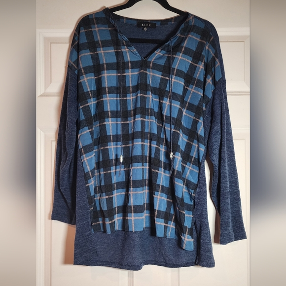 B.L.E.U Blue Plaid V Neck Blouse XL - Picture 1 of 5